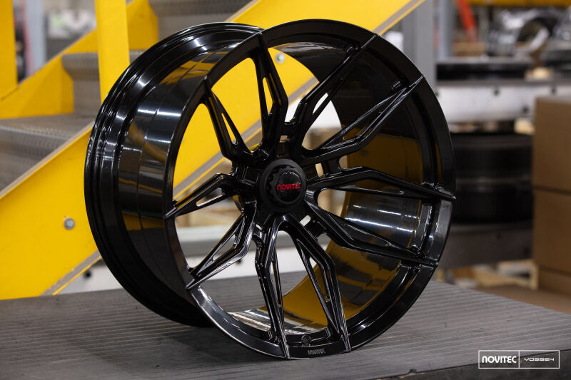 Vossen x Novitec NF11 22x12 ET:52 Gloss Black Ferrari 12Cilindri F167 Rear Wheel