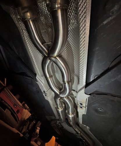 IRL E9x Double X Pipe