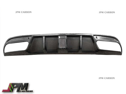 [JPMCarbon] DP Style Carbon Fiber Rear Diffuser w/ LED Tail Light Fits For 2015-2020 Mercedes-Benz W205 C63 C63S Sedan