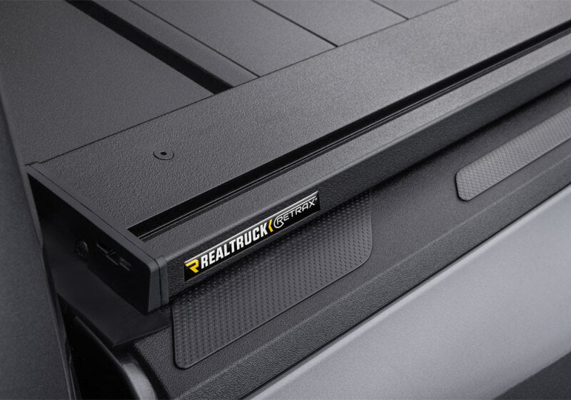 Retrax 2007-2020 Toyota Tundra CrewMax 5.5ft Bed RetraxPRO XR with Deck Rail System