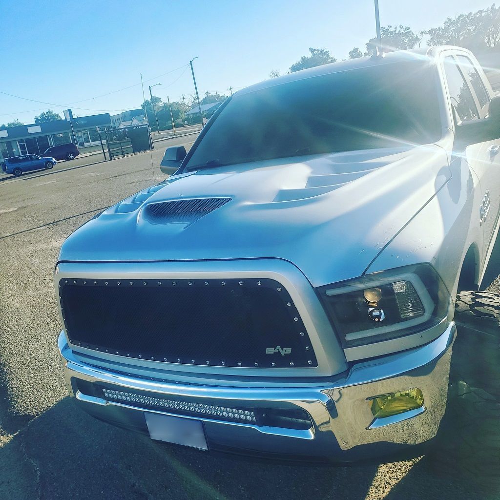 AmeriHood - Dodge Ram 1500 Classic 2019-2024 Type-VIP Style Functional Heat Extractor Ram Air Hood