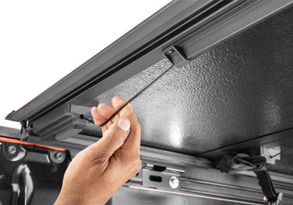 BAK 00-04 Toyota Tacoma 5ft Bed BAKFlip G2