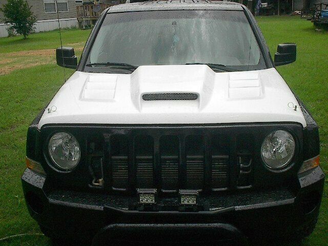 AmeriHood - Jeep Patriot 2007-2017 Type VIP Style Functional Heat Extractor Ram Air Hood